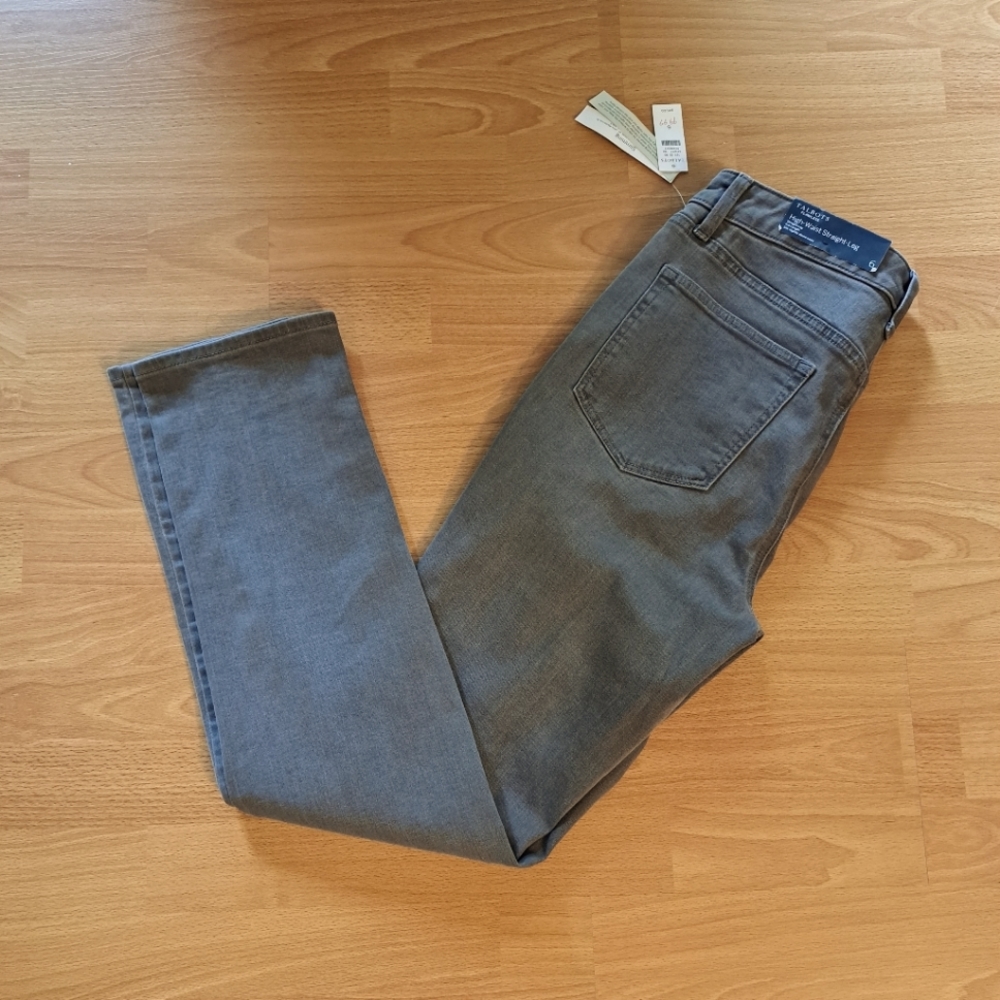 High-waist straight leg jeans